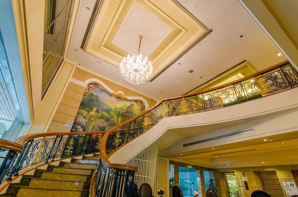 โรงแรมฟอรัมพาร์ค 4* กรุงเทพมหานคร