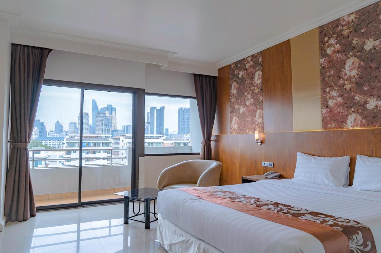 โรงแรมฟอรัมพาร์ค โรงแรม 4*