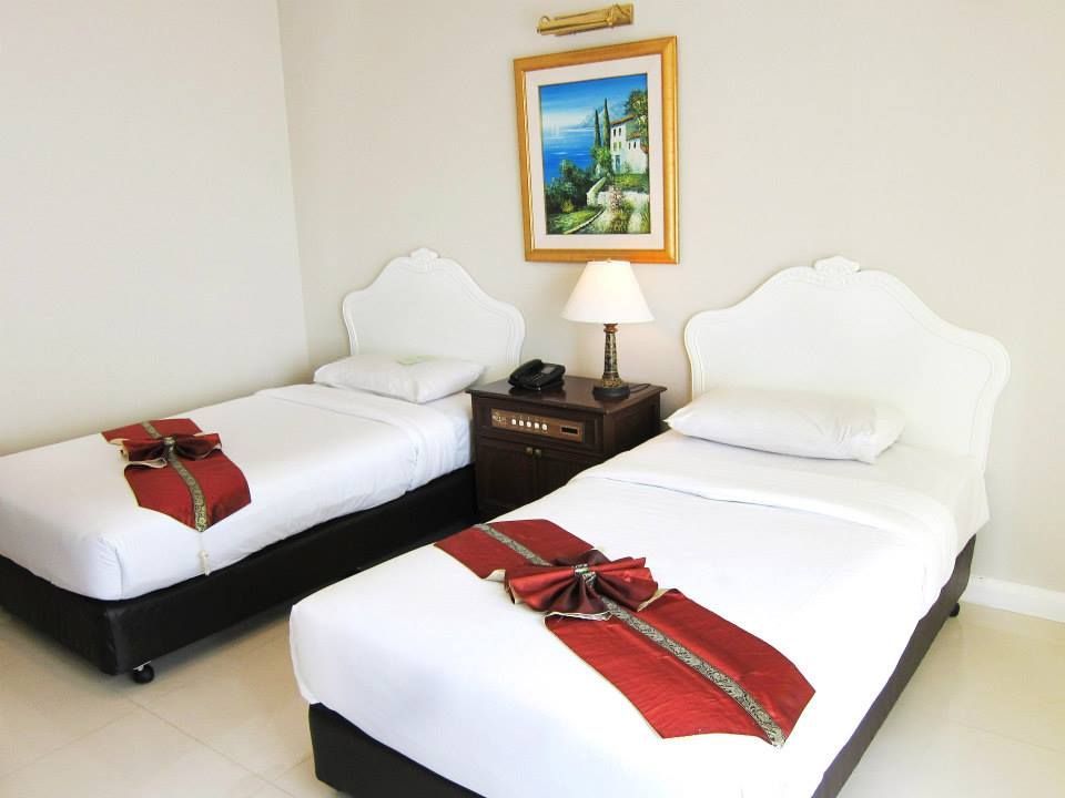 โรงแรมฟอรัมพาร์ค โรงแรม 4*