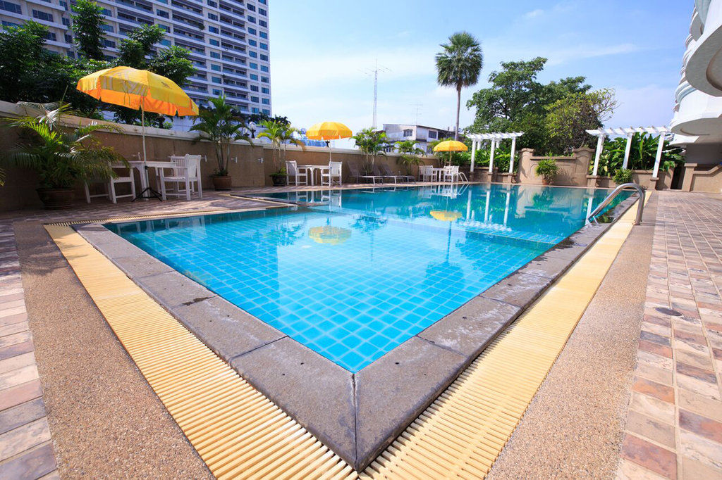โรงแรมฟอรัมพาร์ค 4* กรุงเทพมหานคร